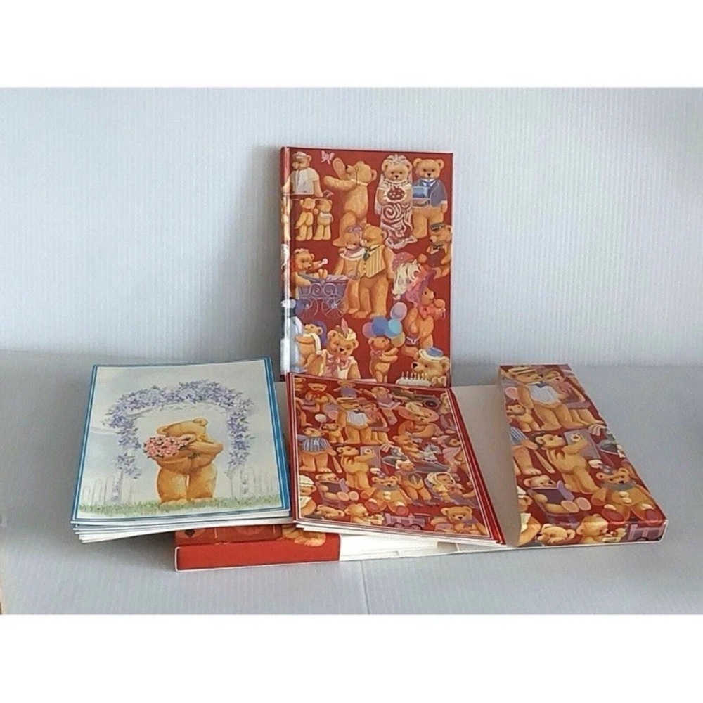 VTG- Avon Victorian Teddy Bear Portfolio includes Address Book and blank cards